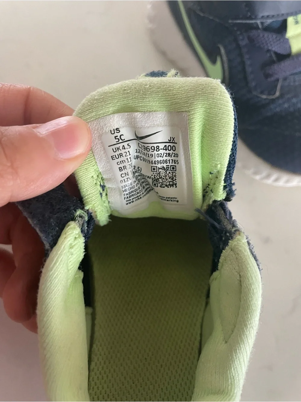 Nike Infant Boy Size 5 Shoes